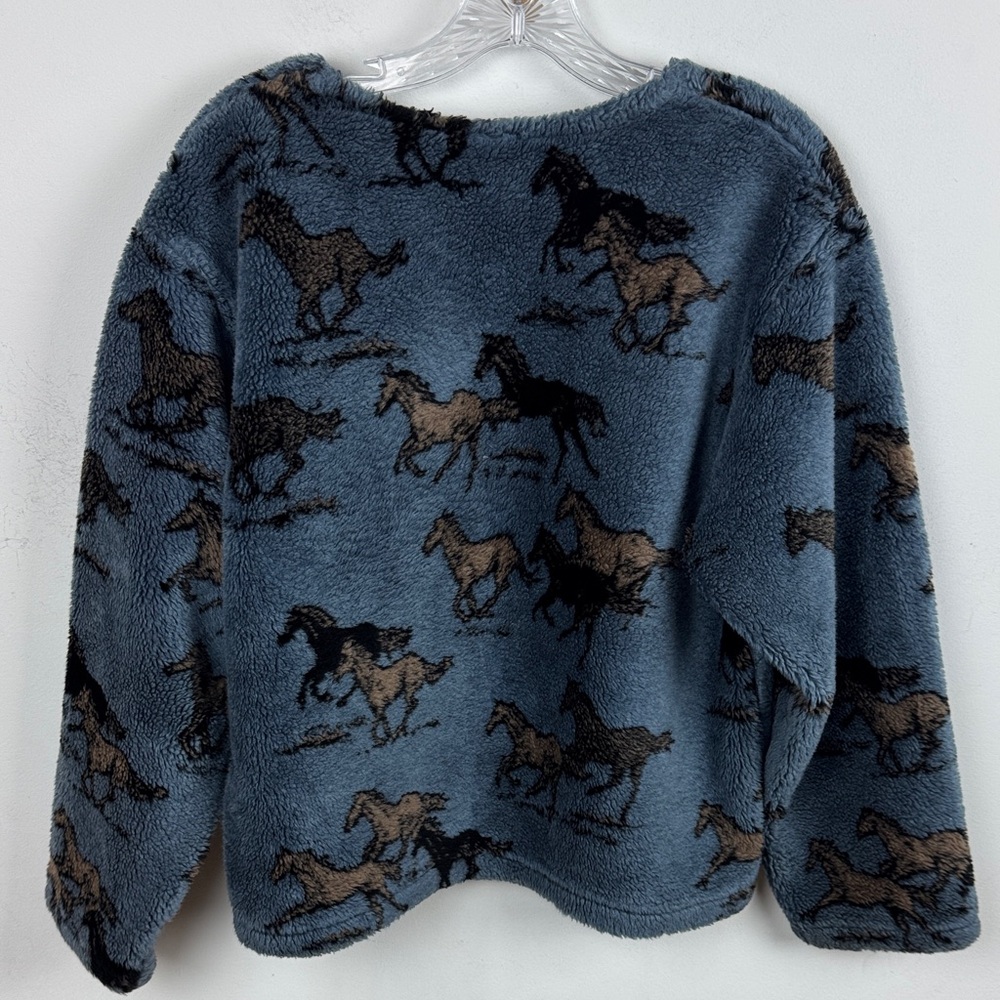 Horse Pattern Sweater - Picture 2 of 7